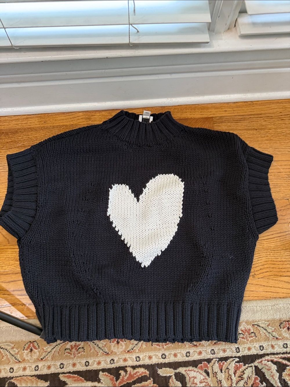 Maeve Black Knit Turtleneck Sweater with Cream Heart size M - Picture 4 of 6